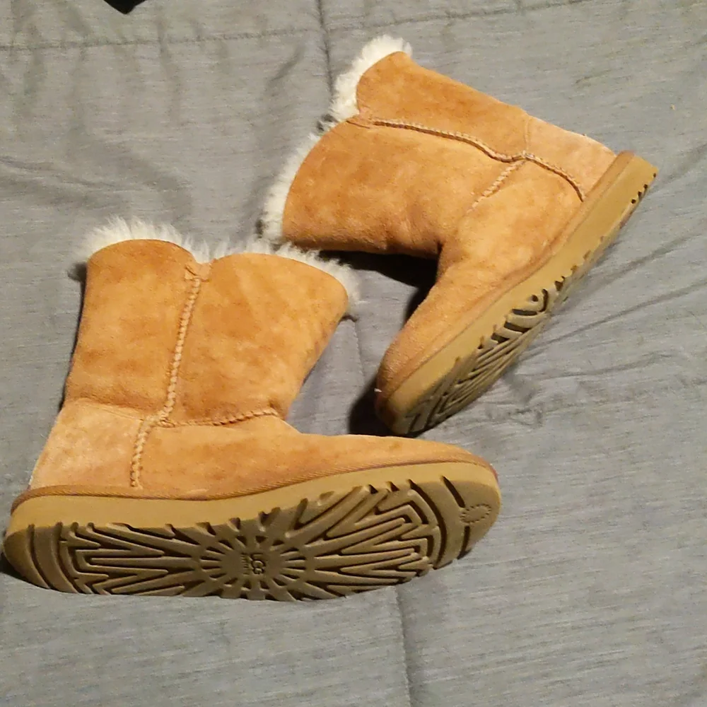 UGG Bailey button boots - Picture 2 of 6